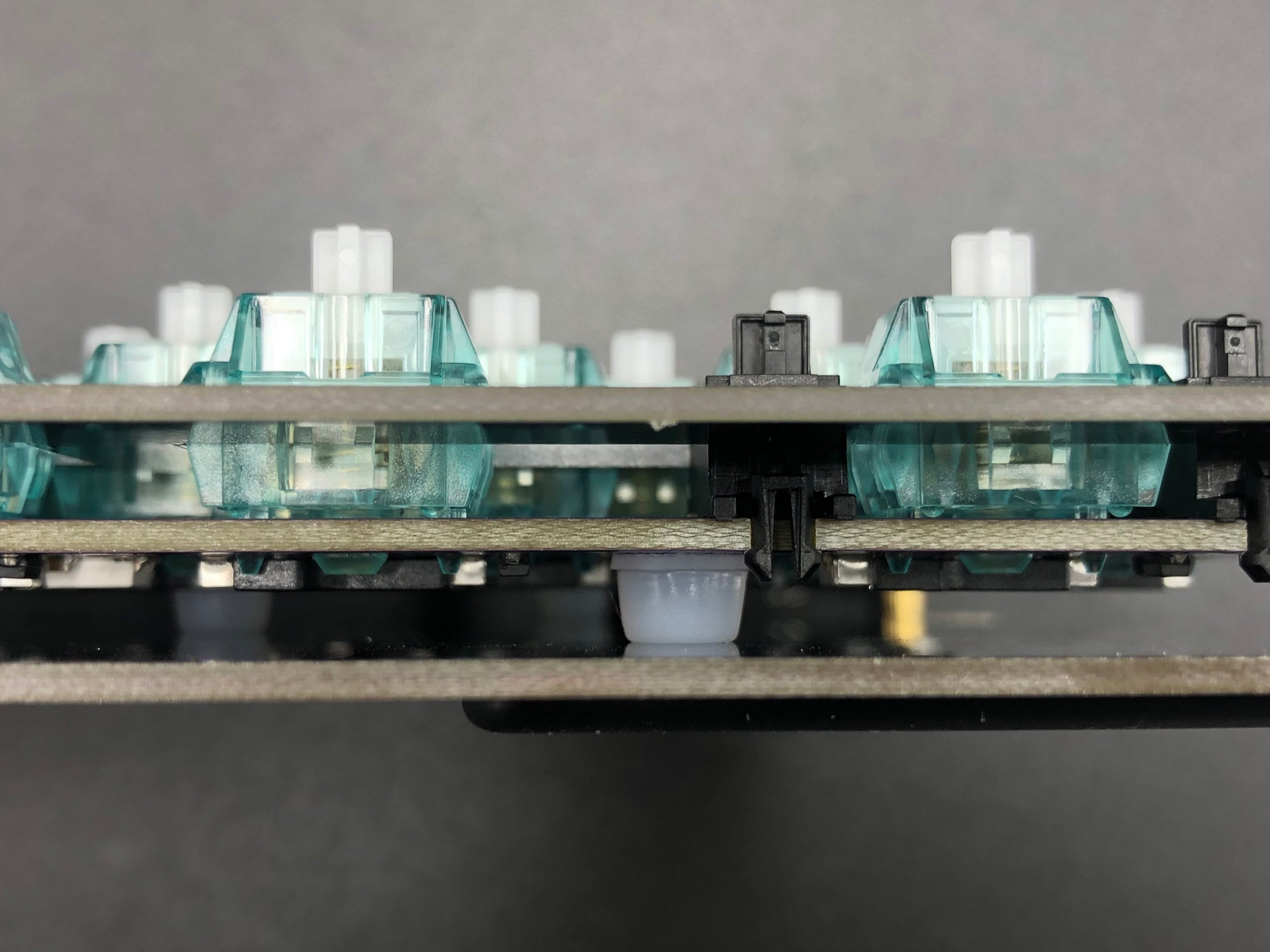 FLAHNS - 5mm Hotswap PCB Silicone Bumpers
