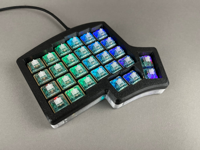 Irispad - Ergonomic Gaming Pad/Macropad