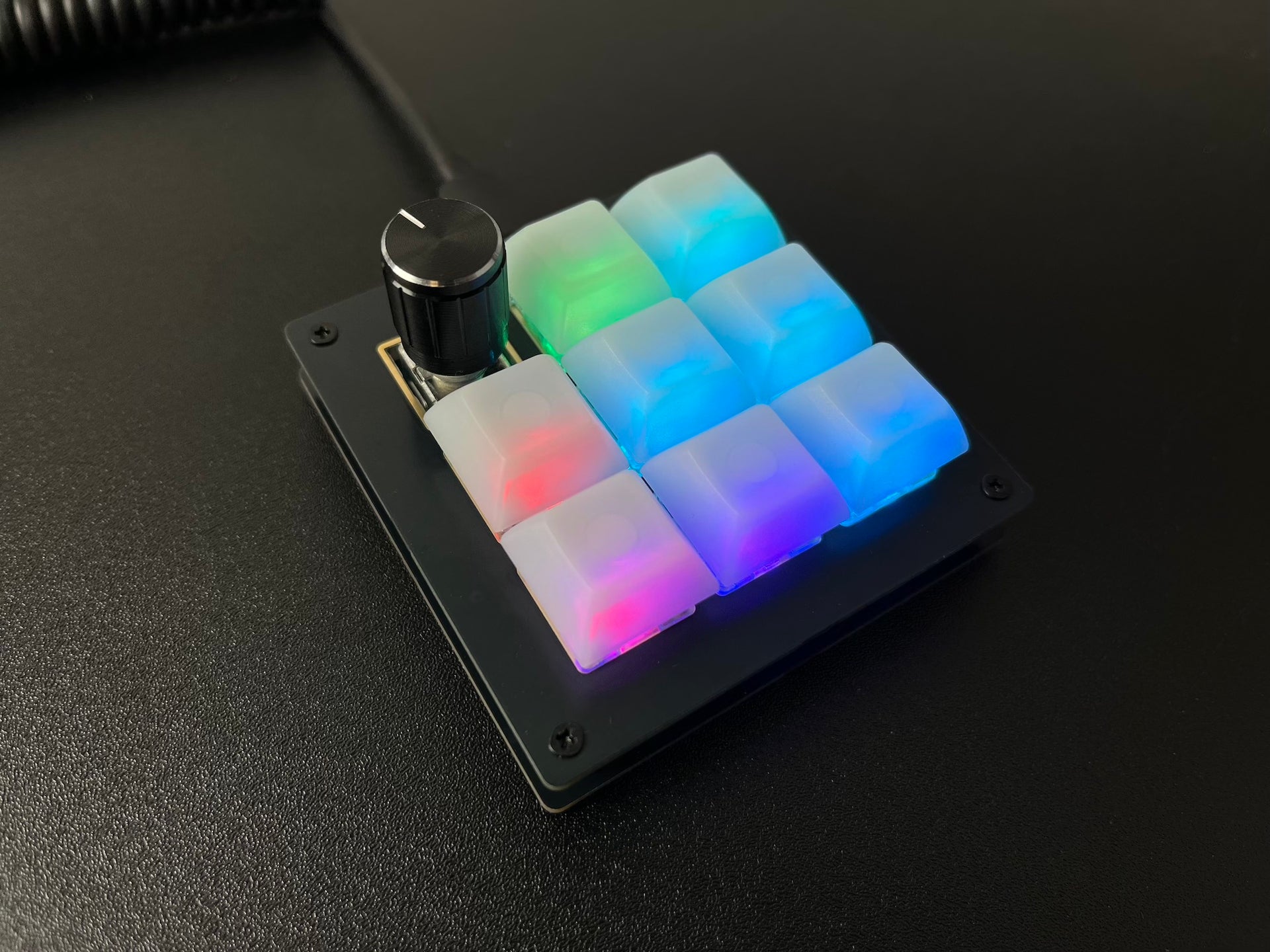 BDN9 Rev. 3 PCB - 3x3 9-key Macropad - Rotary Encoder and RGB – Keebio